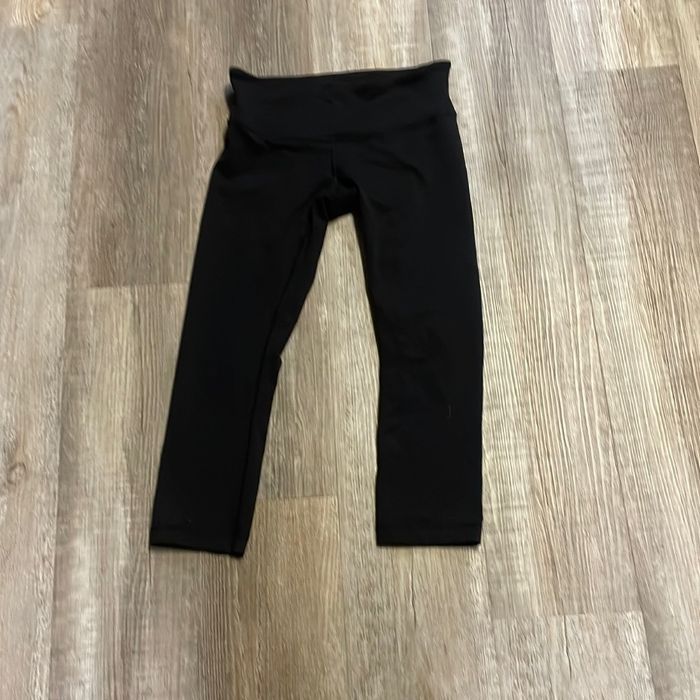 Lulu Capri leggings